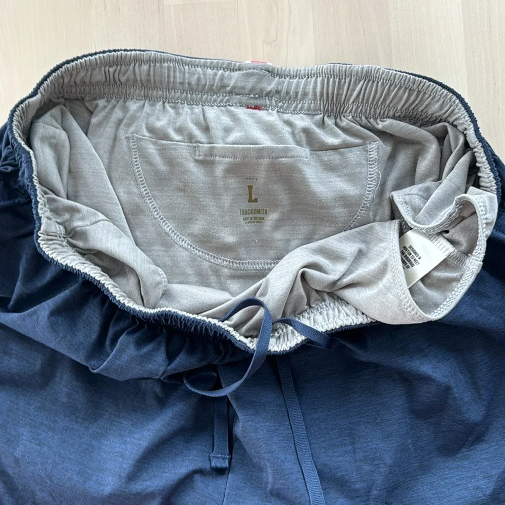 Navy tracksmith session shorts - Picture 4 of 4